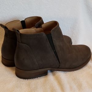 Franco Sarto Size 9 - Womens